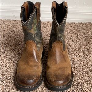 Boys Ariat boots